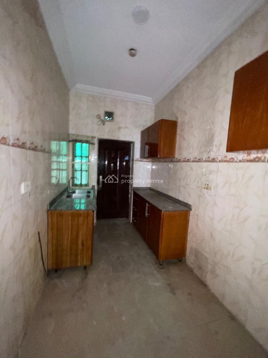 4 Bedroom with Bq Self Serviced, Off Hakeem Dickson, Lekki Phase 1, Lekki, Lagos, Terraced Duplex for Rent