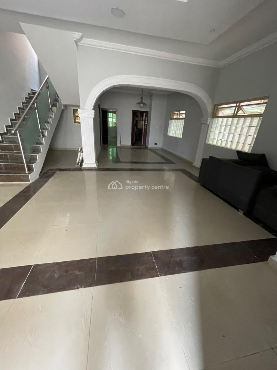 4 Bedroom with Bq Self Serviced, Off Hakeem Dickson, Lekki Phase 1, Lekki, Lagos, Terraced Duplex for Rent