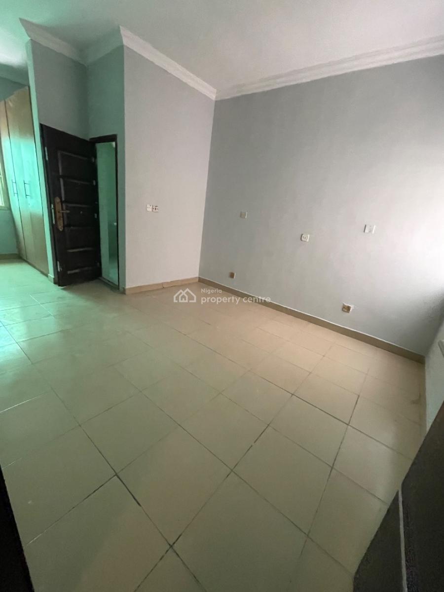 4 Bedroom with Bq Self Serviced, Off Hakeem Dickson, Lekki Phase 1, Lekki, Lagos, Terraced Duplex for Rent