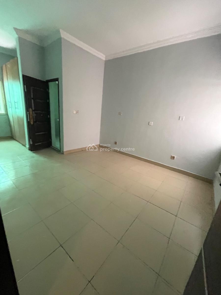 4 Bedroom with Bq Self Serviced, Off Hakeem Dickson, Lekki Phase 1, Lekki, Lagos, Terraced Duplex for Rent