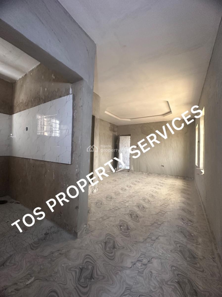 New & Very Spacious Miniflat + Balcony (upstairs), Yaba, Lagos, Mini Flat (room and Parlour) for Rent