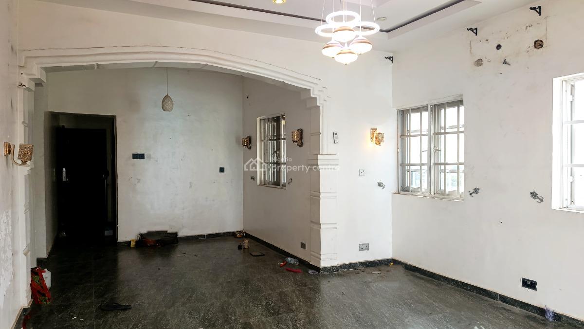 Newly Renovated 2 Bedroom Flat All En-suite, Upstairs, Off Jimoh Balogun Street, Ikosi, Ketu, Lagos, Flat / Apartment for Rent
