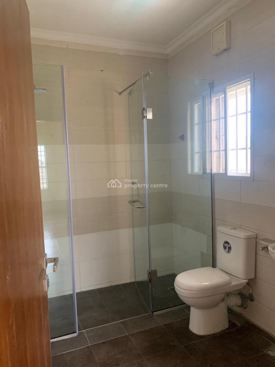 Spacious 5 Bedroom, Off Admiralty Way, Lekki, Lagos, Detached Duplex for Rent