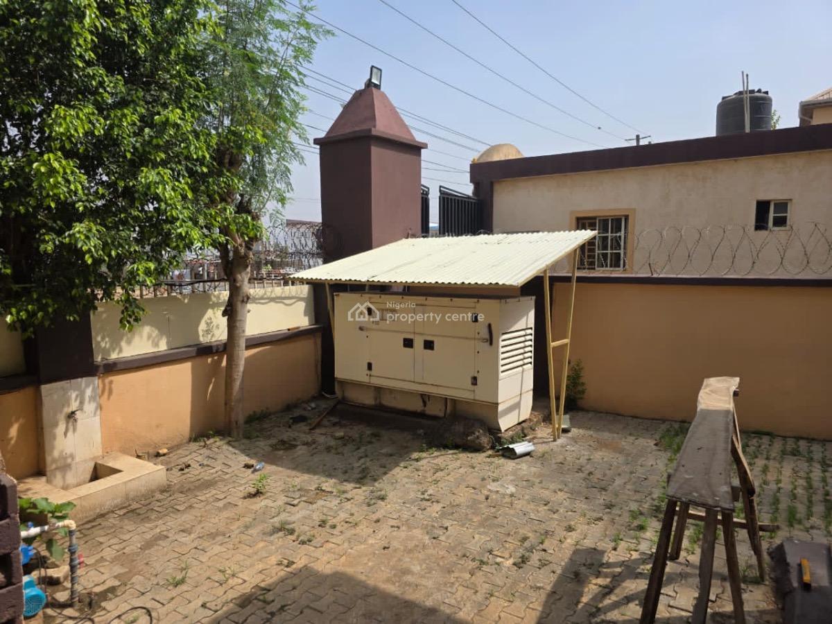 Well Finished 4 Bedroom Semi Detached Duplex with Bq, Mabushi, Abuja, Semi-detached Duplex for Rent