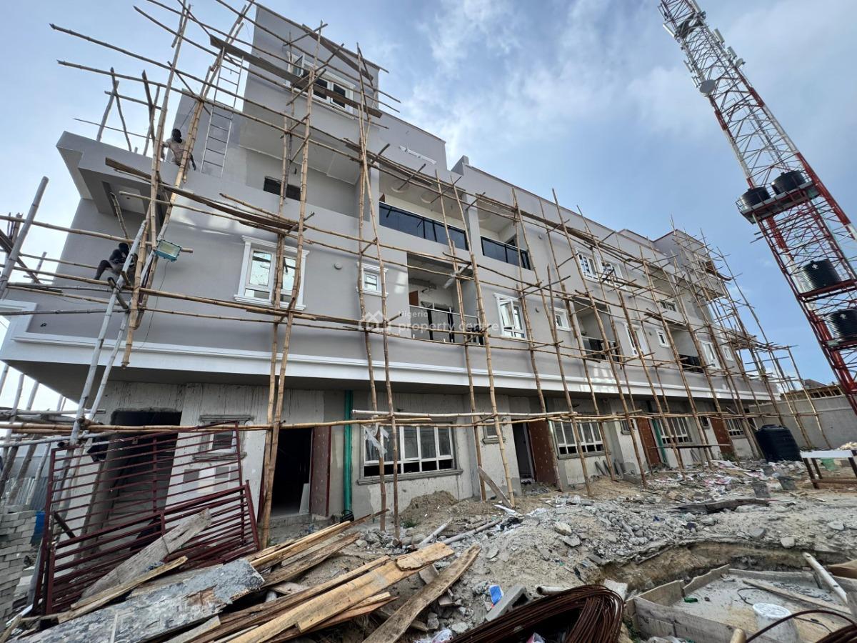 4 Bedroom Terrace Duplex, Near Pinnock, Osapa, Lekki, Lagos, Terraced Duplex for Sale