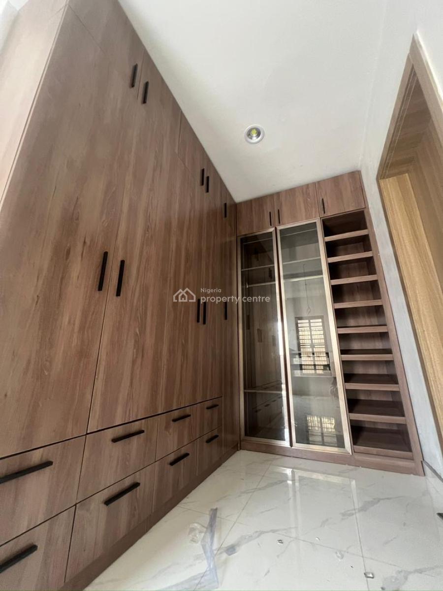 5 Bedroom Fully Detached Duplex + 2 Master Bedrooms and Smart Features, Omole Phase 2, Ikeja, Lagos, Detached Duplex for Sale