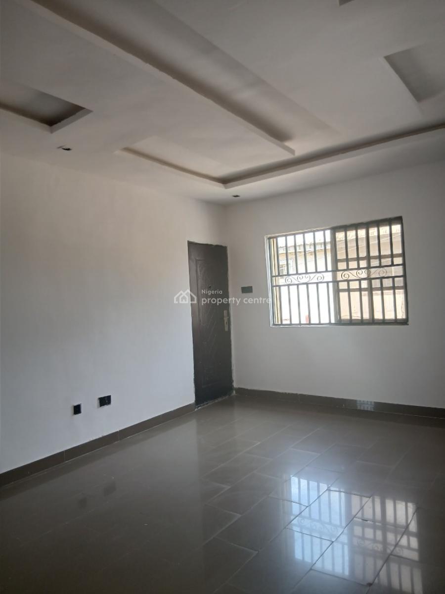 2 Bed Room Flat, Opposite Mayfair Garden Awoyaya, Lekki Expressway, Lekki, Lagos, Flat / Apartment for Rent