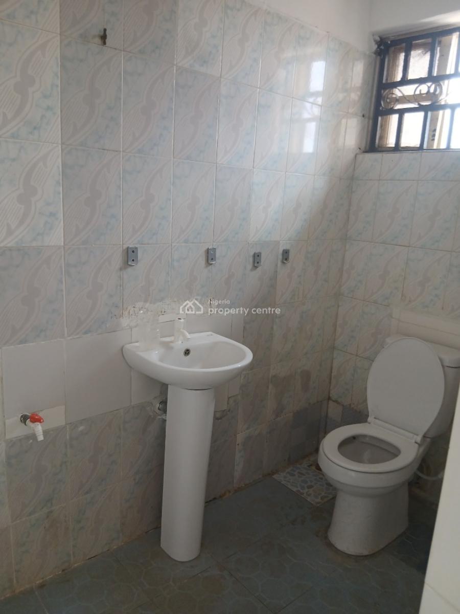 2 Bed Room Flat, Opposite Mayfair Garden Awoyaya, Lekki Expressway, Lekki, Lagos, Flat / Apartment for Rent
