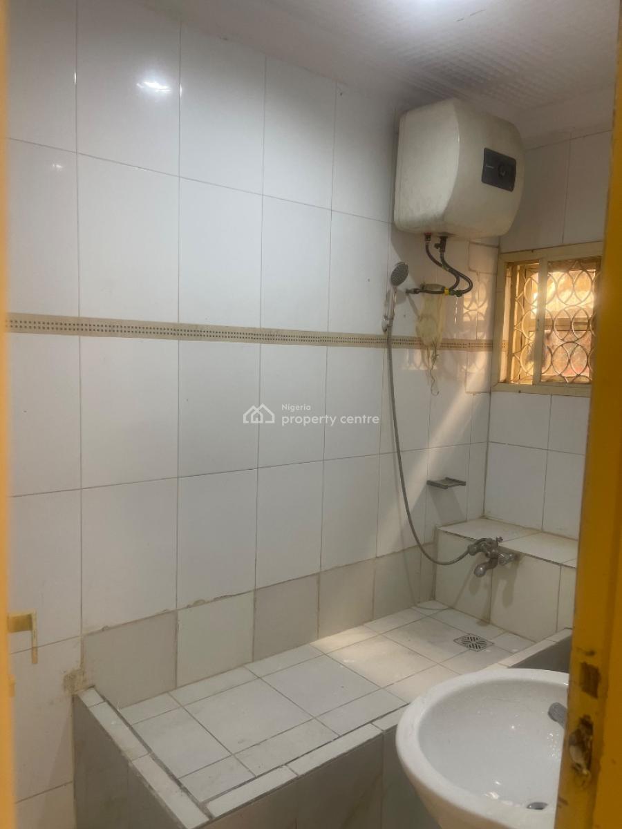 Well Maintained 2 Bedroom in a Call to Access Estate, Whitesand Estate, Ologolo, Lekki, Lagos, Flat / Apartment for Rent