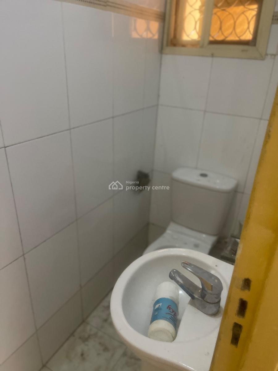 Well Maintained 2 Bedroom in a Call to Access Estate, Whitesand Estate, Ologolo, Lekki, Lagos, Flat / Apartment for Rent