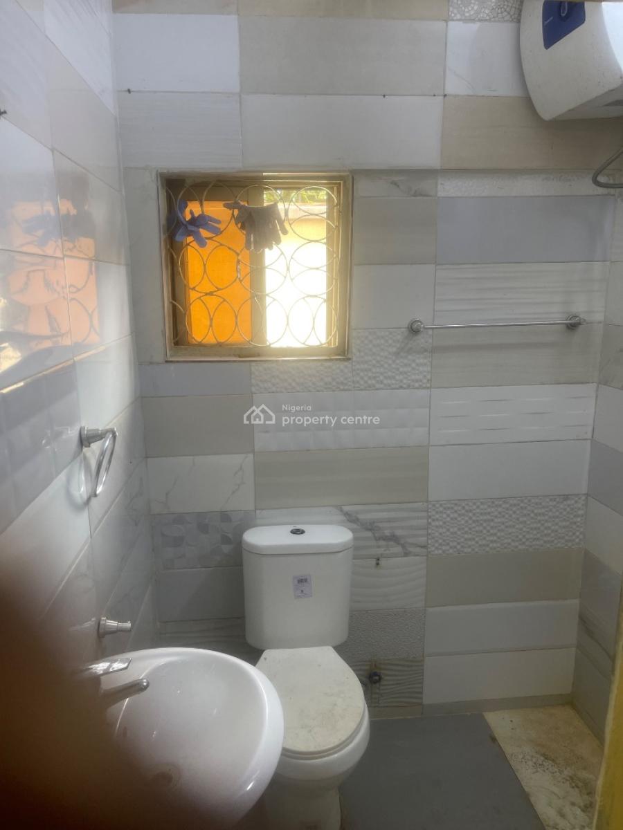 Well Maintained 2 Bedroom in a Call to Access Estate, Whitesand Estate, Ologolo, Lekki, Lagos, Flat / Apartment for Rent