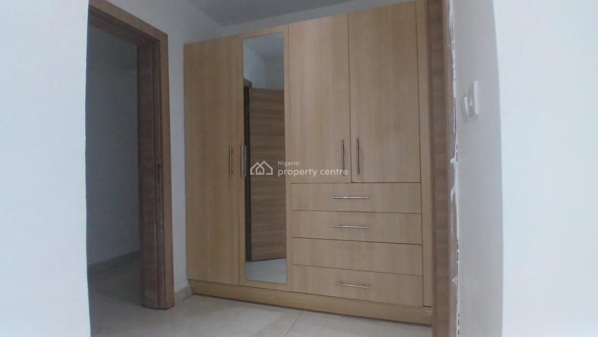 Semi-furnished 3-bedroom Flat with a Room Bq on The 5th Floor, Old Ikoyi, Ikoyi, Lagos, Flat / Apartment for Sale