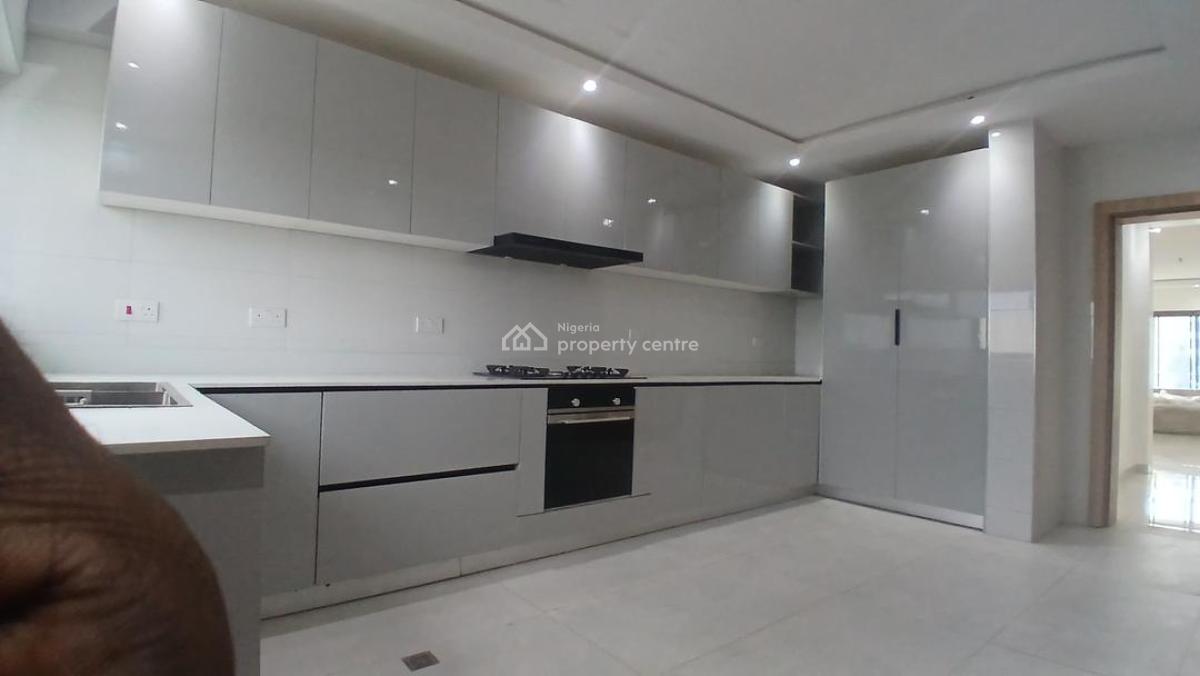 Semi-furnished 3-bedroom Flat with a Room Bq on The 5th Floor, Old Ikoyi, Ikoyi, Lagos, Flat / Apartment for Sale