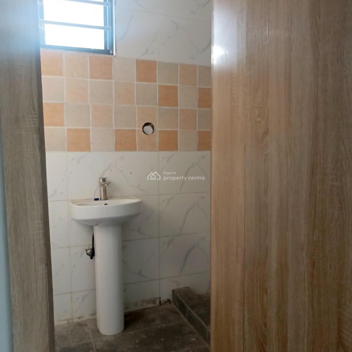 2 Bedroom Flat, Ologolo, Lekki, Lagos, Flat / Apartment for Rent