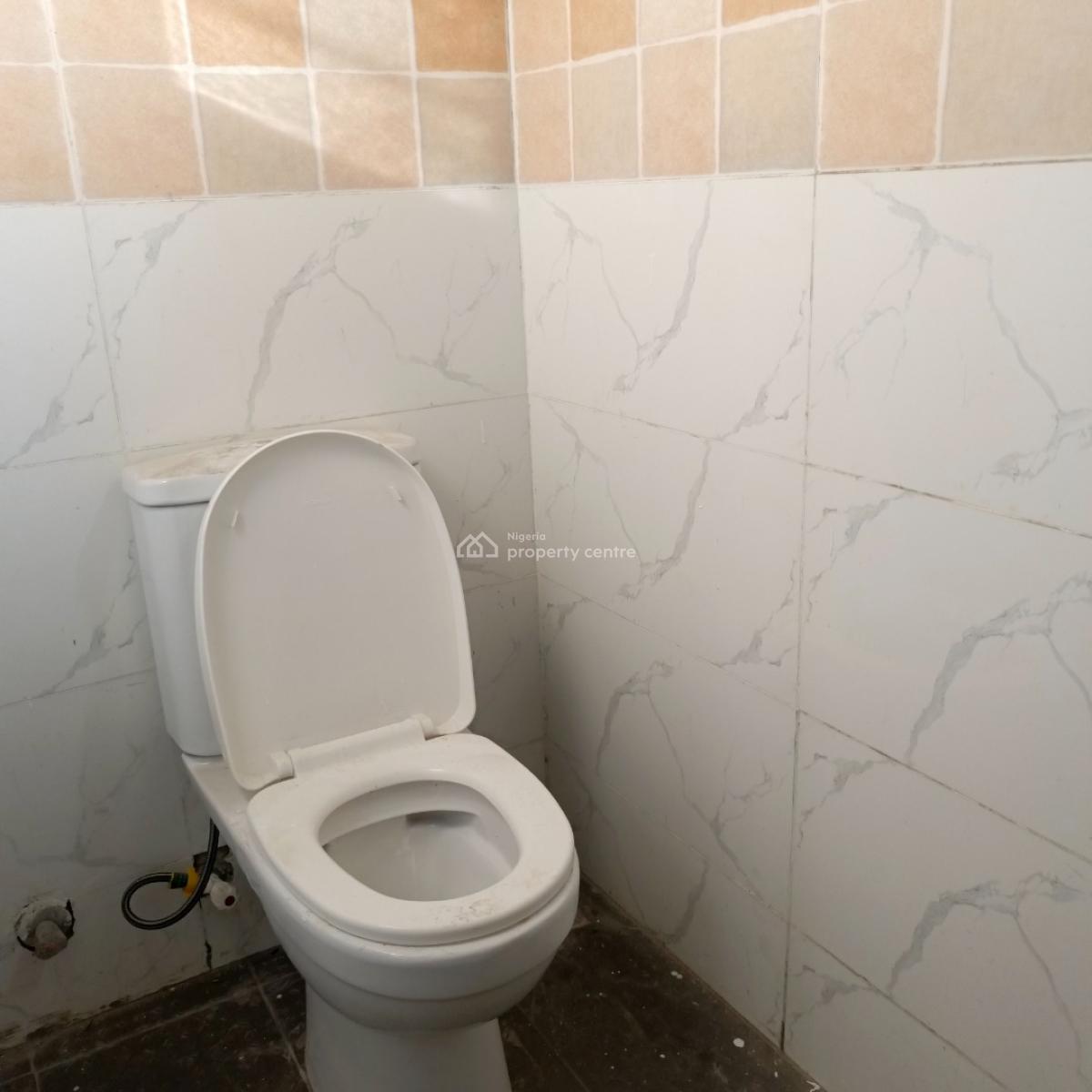 2 Bedroom Flat, Ologolo, Lekki, Lagos, Flat / Apartment for Rent