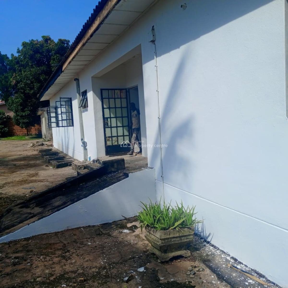 (1) 4 Bedroom Ensuite (2) 3 Bedroom Ensuite (3) 3 Rooms Boys Quarter., No 32 Road, b Barnawa, Tpo 463,kaduna South, Kaduna, Kaduna South, Kaduna, Detached Bungalow for Sale