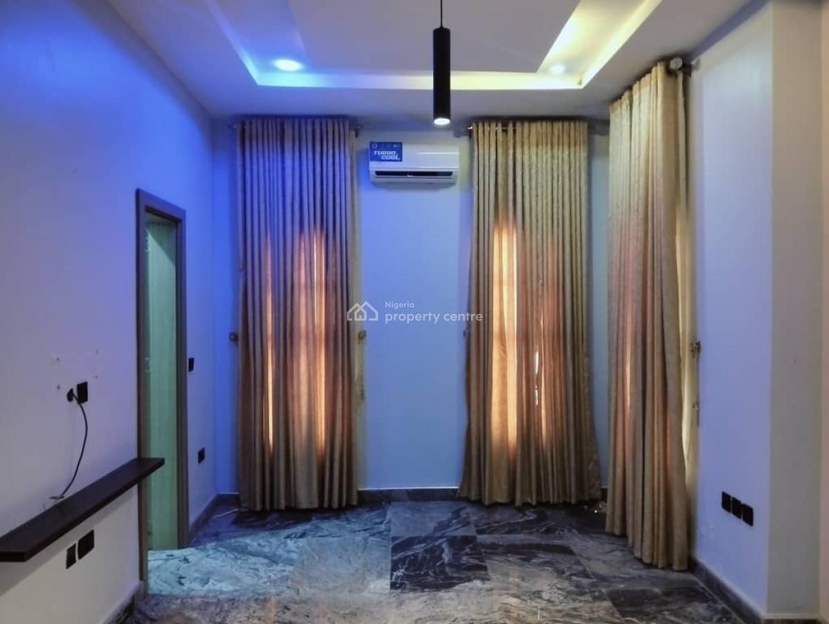 Fully Service 5 Bedroom Duplex with 2 Nos of Guest Chalets with Pool, Clement Akpamgbo Close,, Guzape District, Abuja, Detached Duplex for Rent