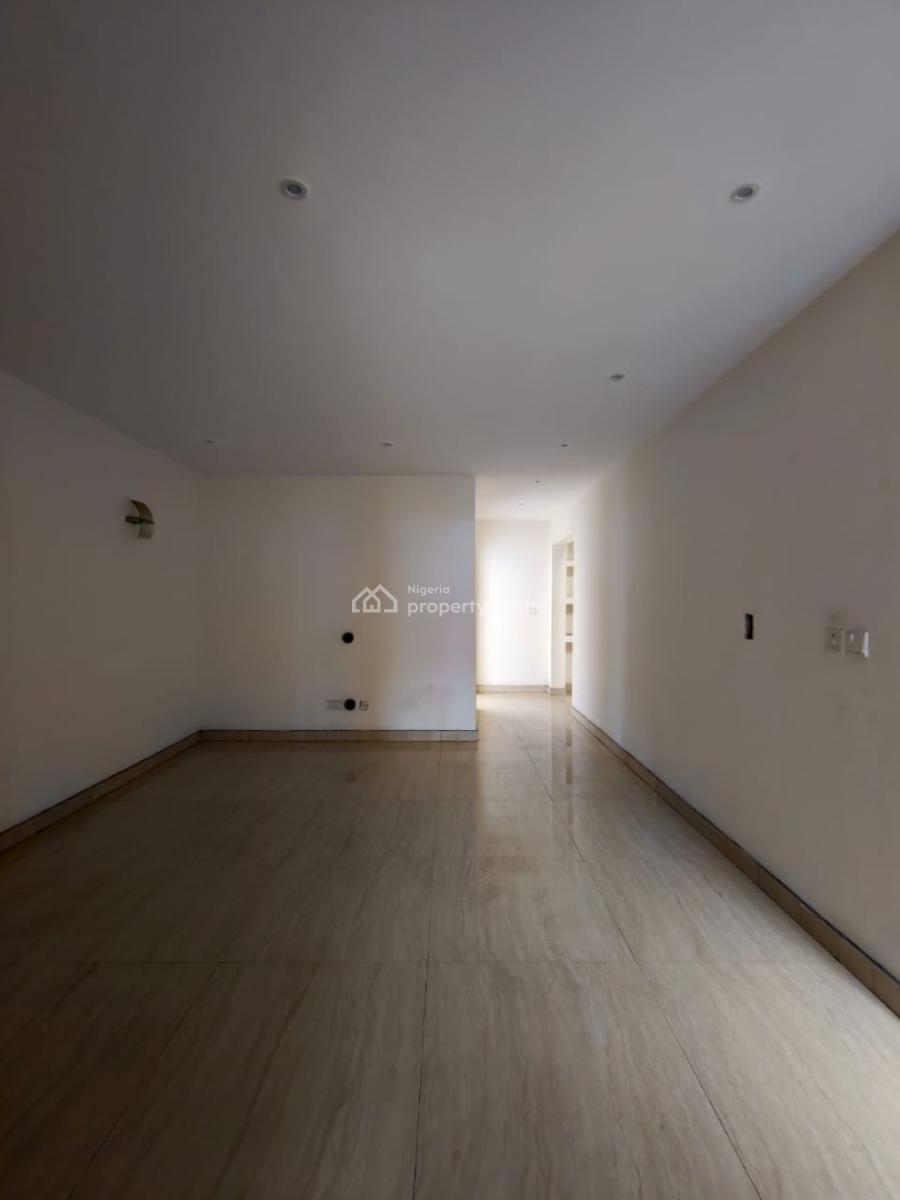 Beautiful Well Renovated 4 Bedroom Townhouse Plus Bq, Chevron, Lekki, Lagos, House for Rent