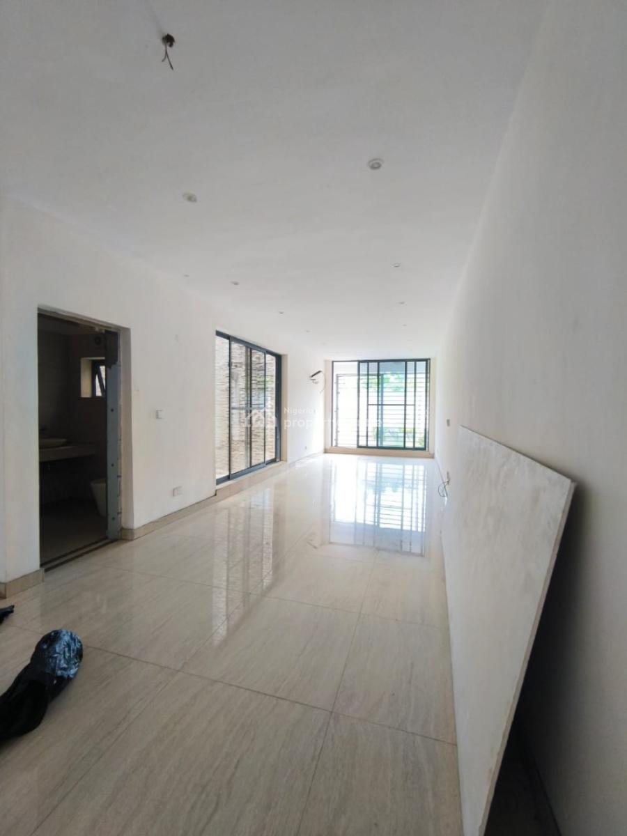 Beautiful Well Renovated 4 Bedroom Townhouse Plus Bq, Chevron, Lekki, Lagos, House for Rent