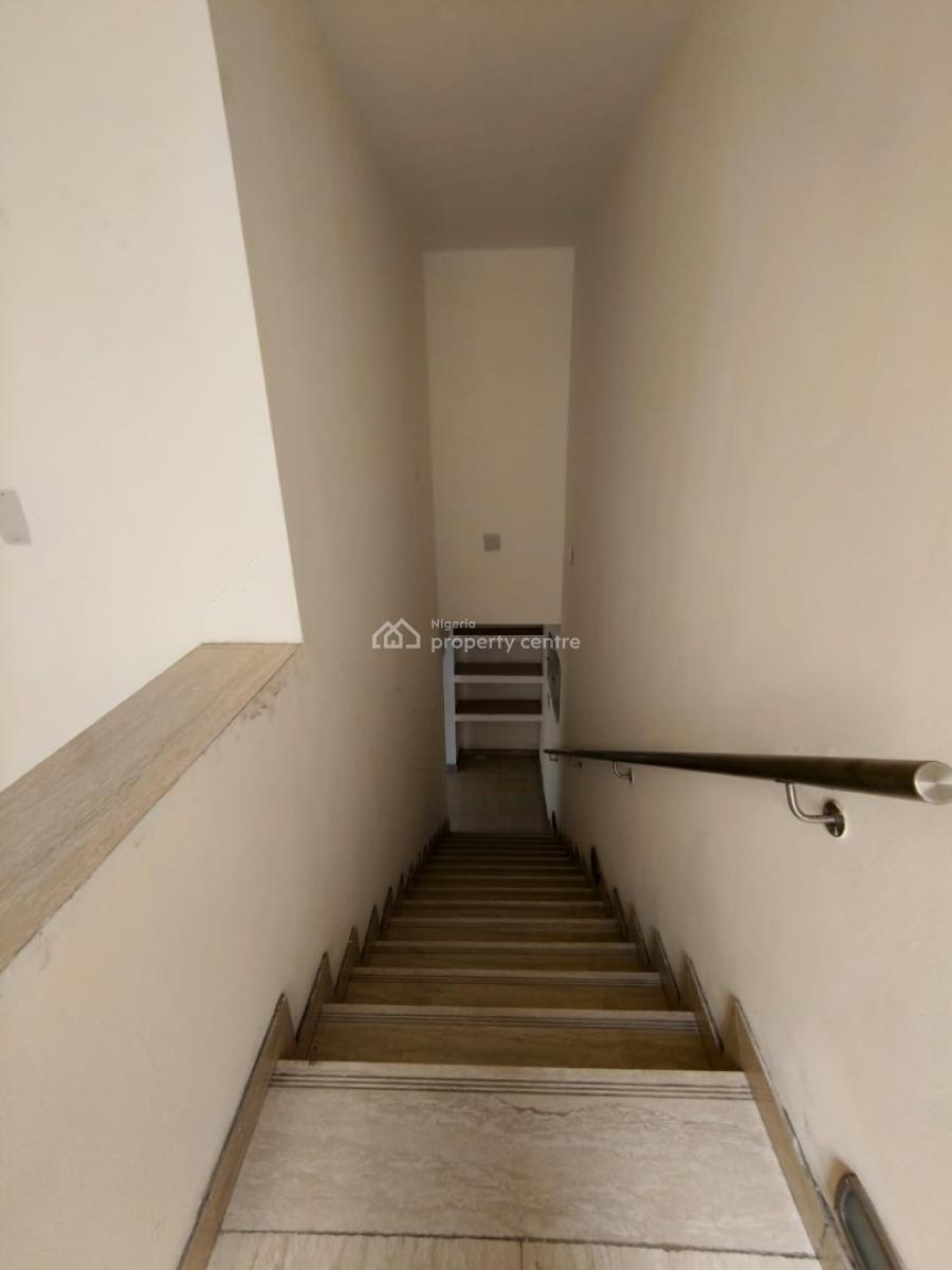 Beautiful Well Renovated 4 Bedroom Townhouse Plus Bq, Chevron, Lekki, Lagos, House for Rent
