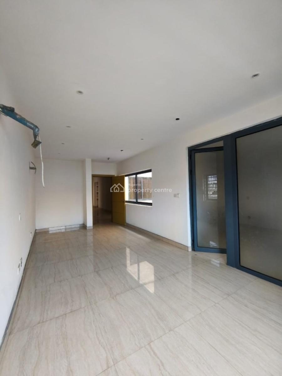 Beautiful Well Renovated 4 Bedroom Townhouse Plus Bq, Chevron, Lekki, Lagos, House for Rent