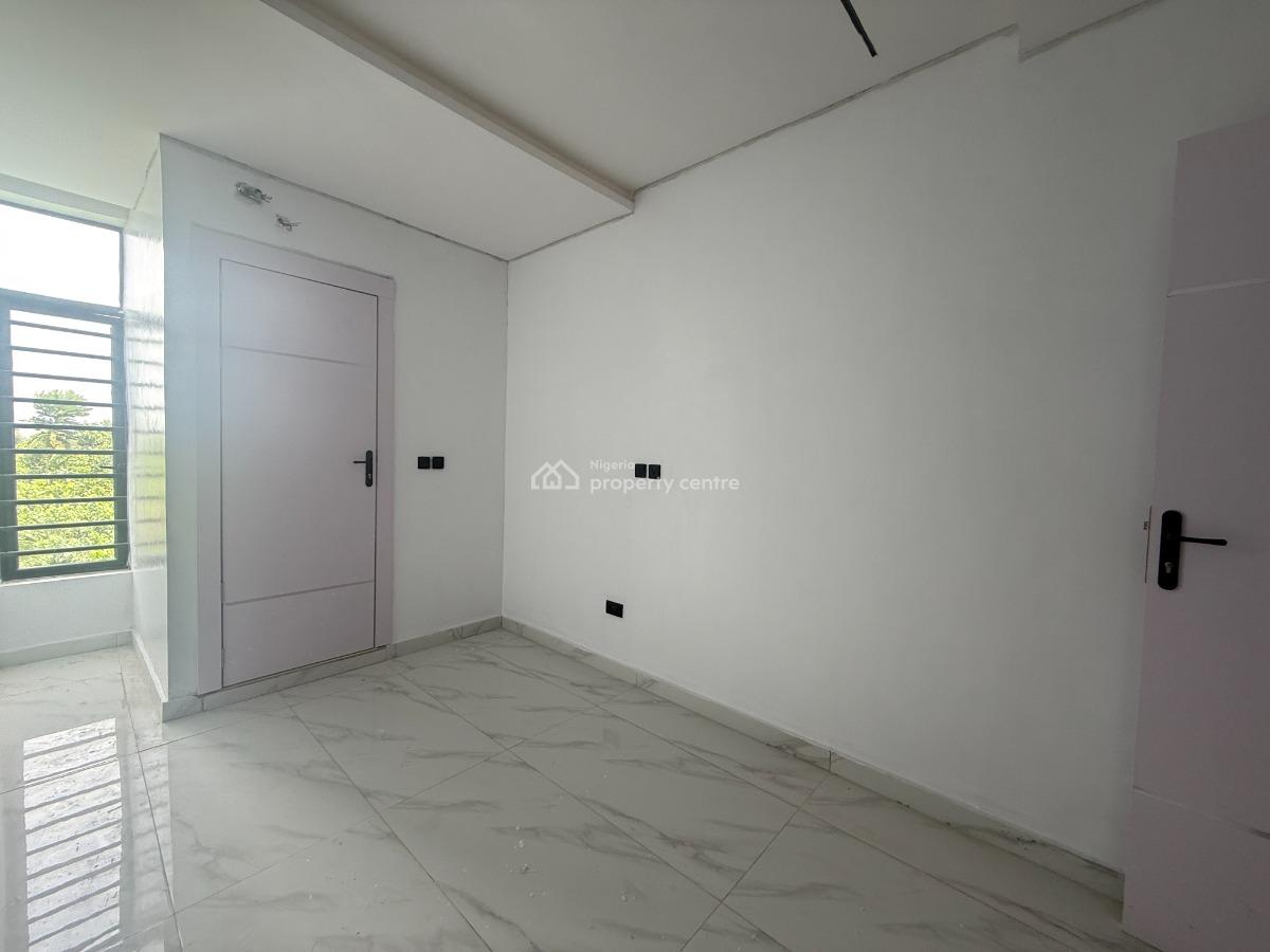 3 Bedroom Terrace Available, Lekki Phase 2, Lekki, Lagos, Terraced Duplex for Sale