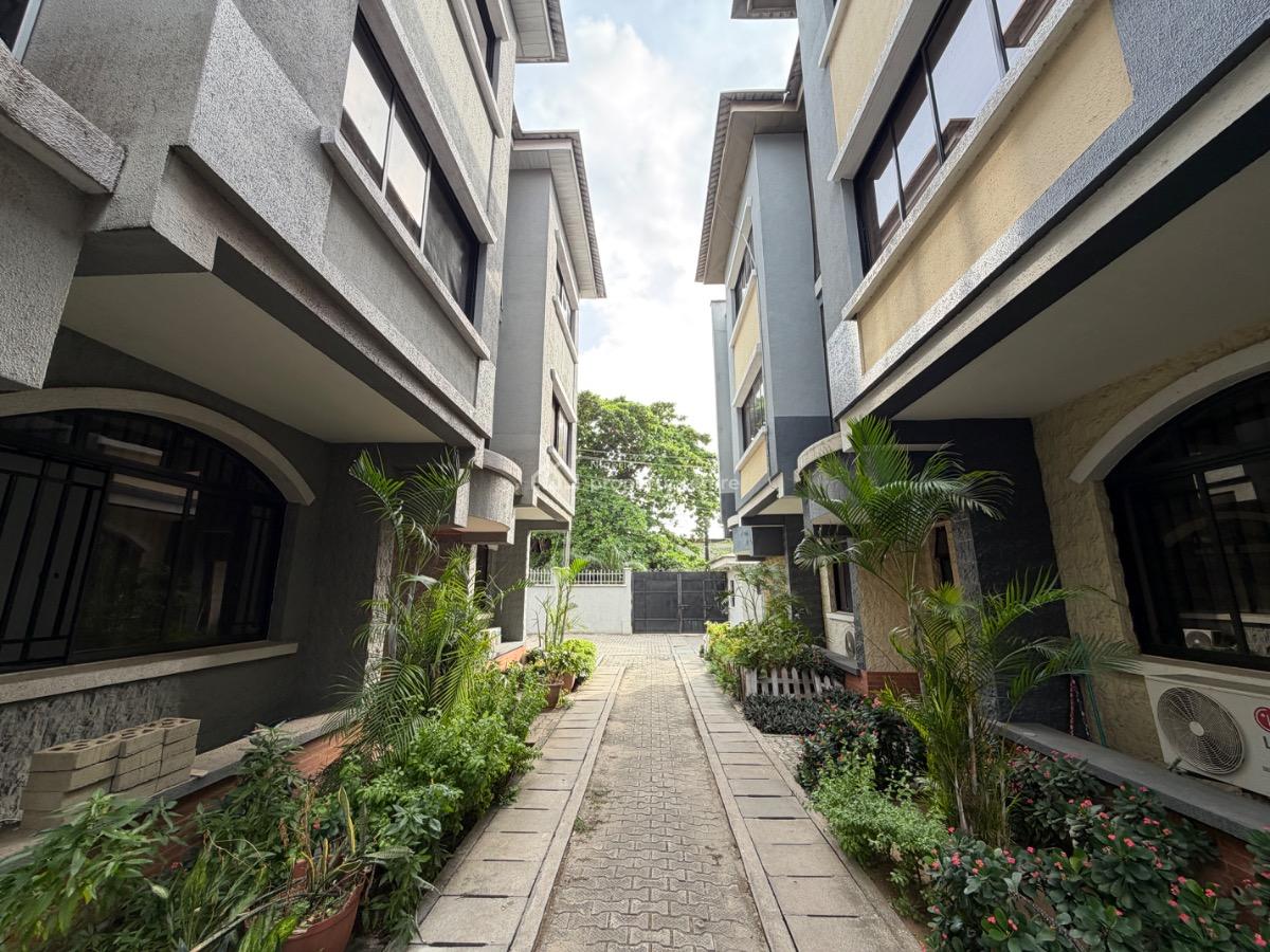 Spacious 4bedrooms Town House, 2b Louis Solomon Close, Victoria Island, Victoria Island (vi), Lagos, Terraced Duplex for Rent