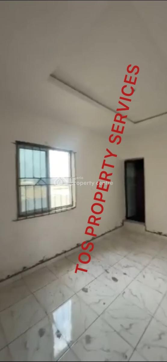 Neat 1 Room Self-contained +;big Balcony, Alagomeji, Alagomeji, Yaba, Lagos, Self Contain (single Rooms) for Rent