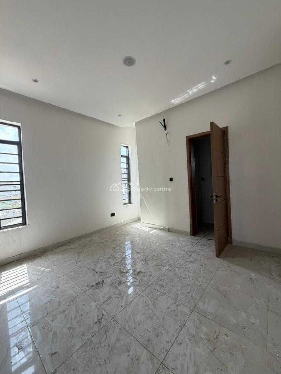 Luxurious & Spacious 2 Bedroom, Off Freedomway, Lekki, Lagos, Flat / Apartment for Rent