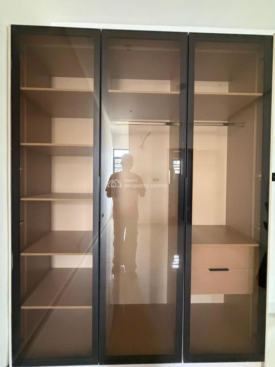 Luxurious & Spacious 2 Bedroom, Off Freedomway, Lekki, Lagos, Flat / Apartment for Rent