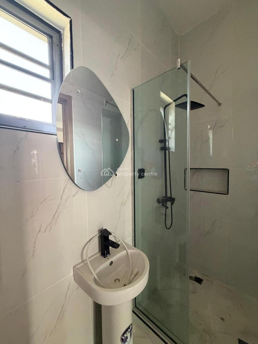 Luxurious & Spacious 2 Bedroom, Off Freedomway, Lekki, Lagos, Flat / Apartment for Rent