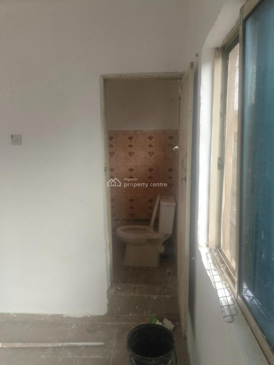 Newly Renovated Roomself in a Gated Neighbourhood  Accesible to Bustop, Ketu, Alapere, Ketu, Lagos, Self Contain (single Rooms) for Rent