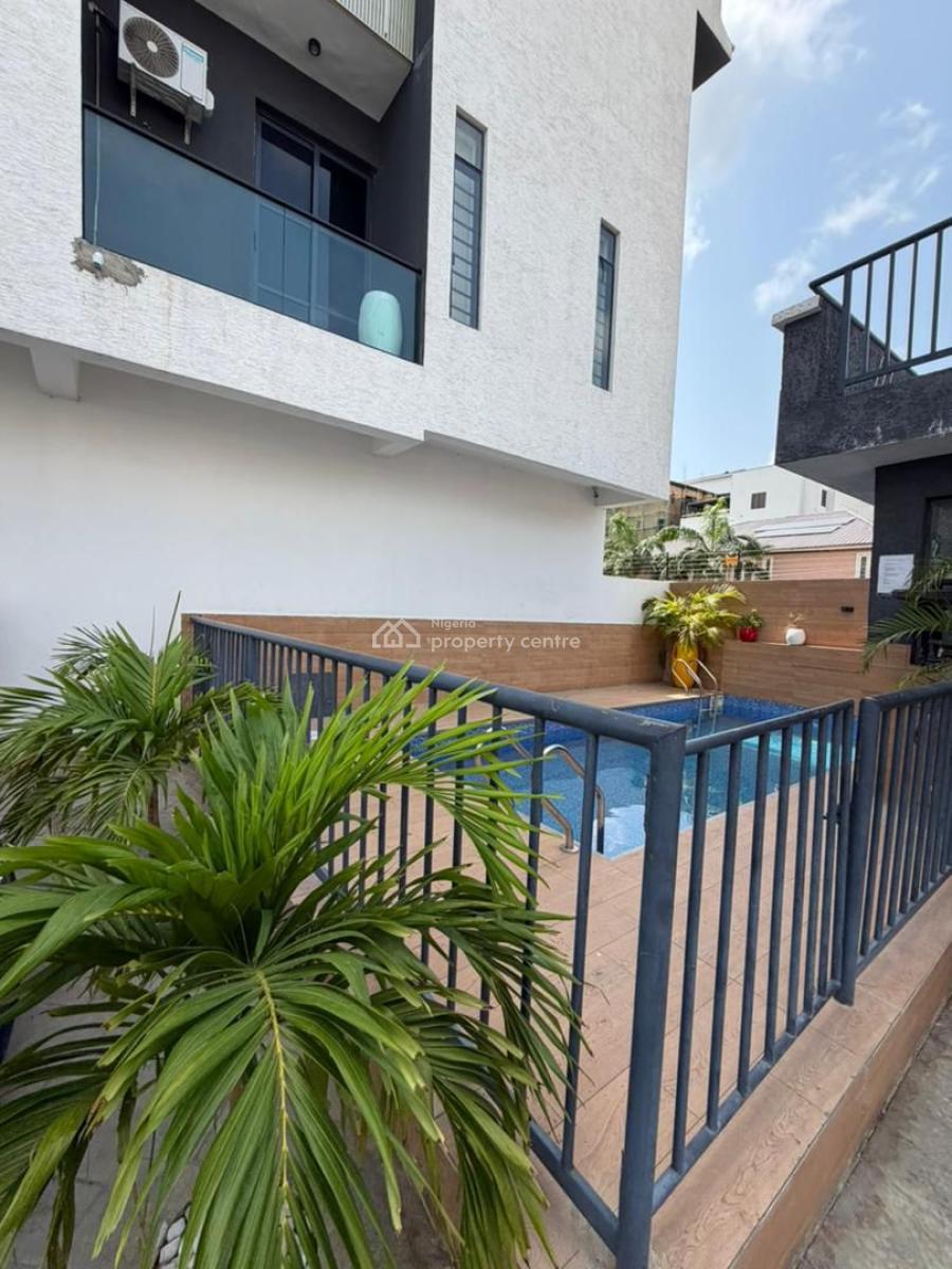 Luxurious 2 Bedroom Apartment, Off Freedomway, Lekki, Lagos, Flat / Apartment for Sale