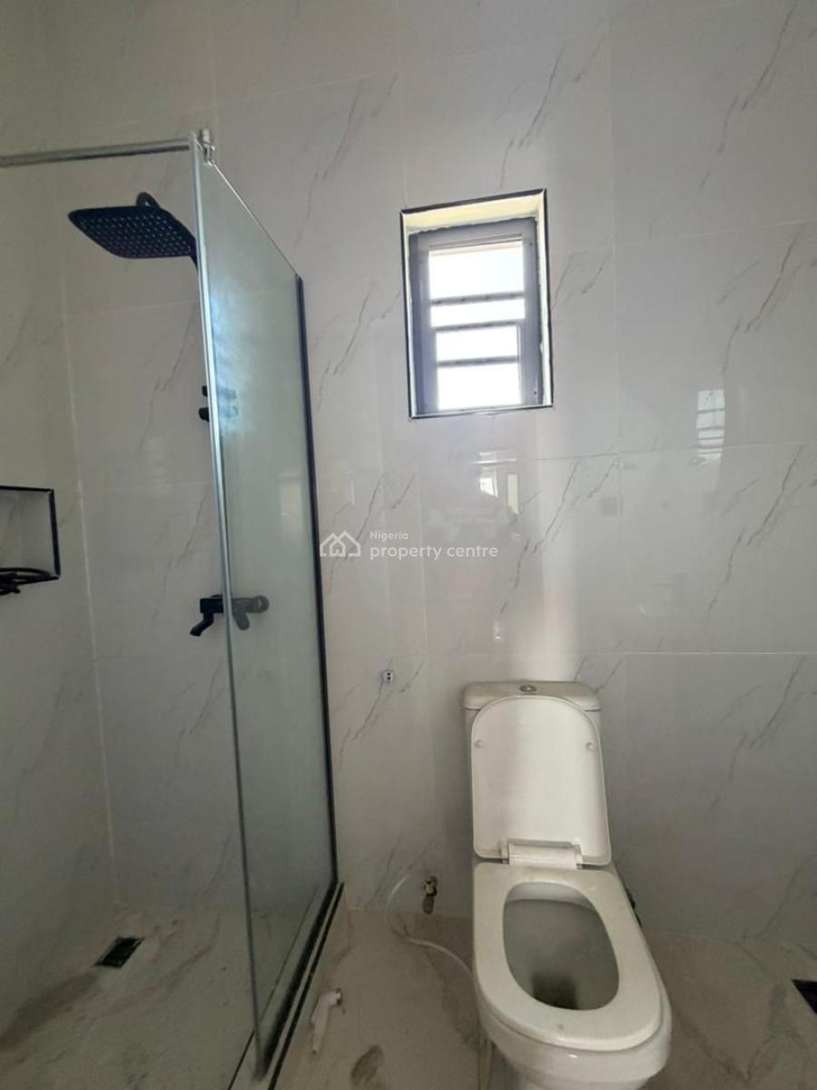 Luxurious 2 Bedroom Apartment, Off Freedomway, Lekki, Lagos, Flat / Apartment for Sale