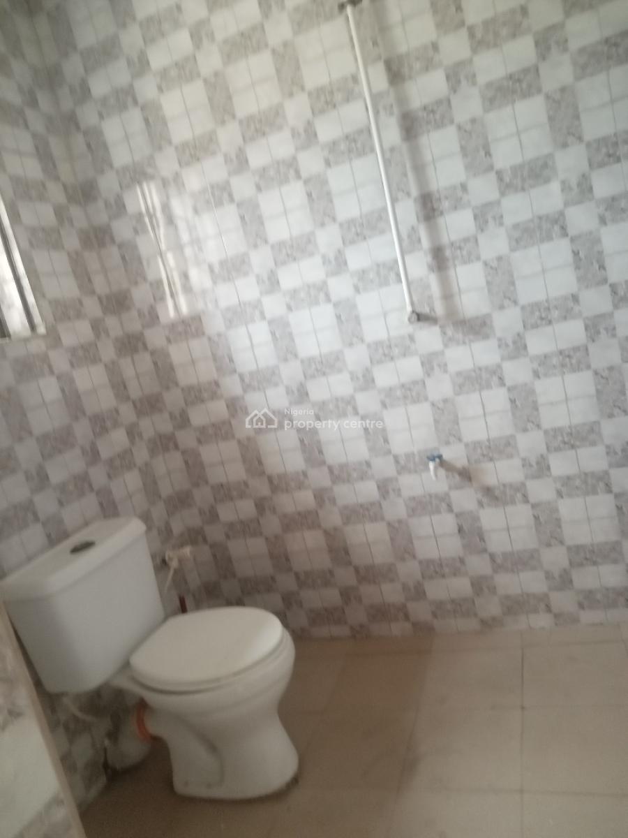 Luxurious Spacious 2bedroom Flat Upstairs, Unity Estate Badore Ajah Lagos, Badore, Ajah, Lagos, Flat / Apartment for Rent
