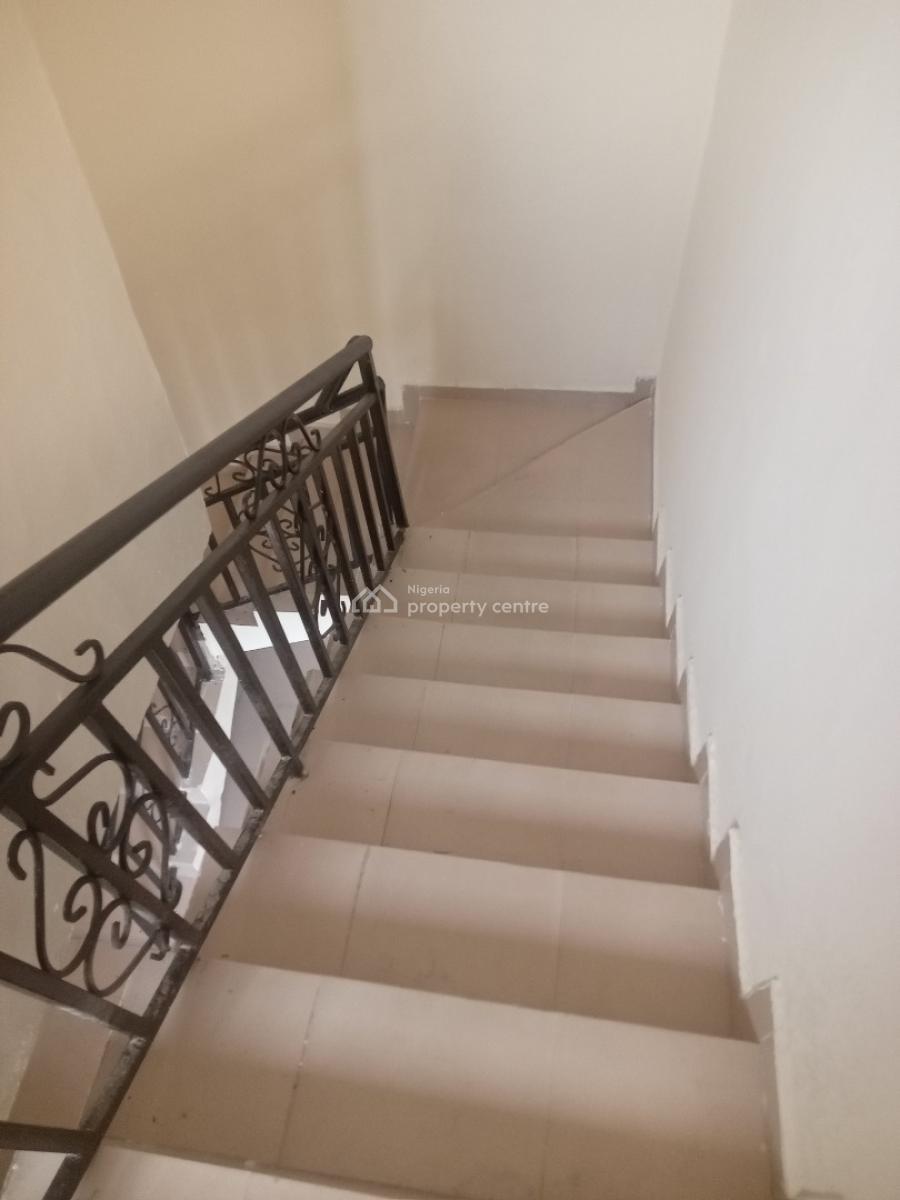 Luxurious Spacious 2bedroom Flat Upstairs, Unity Estate Badore Ajah Lagos, Badore, Ajah, Lagos, Flat / Apartment for Rent