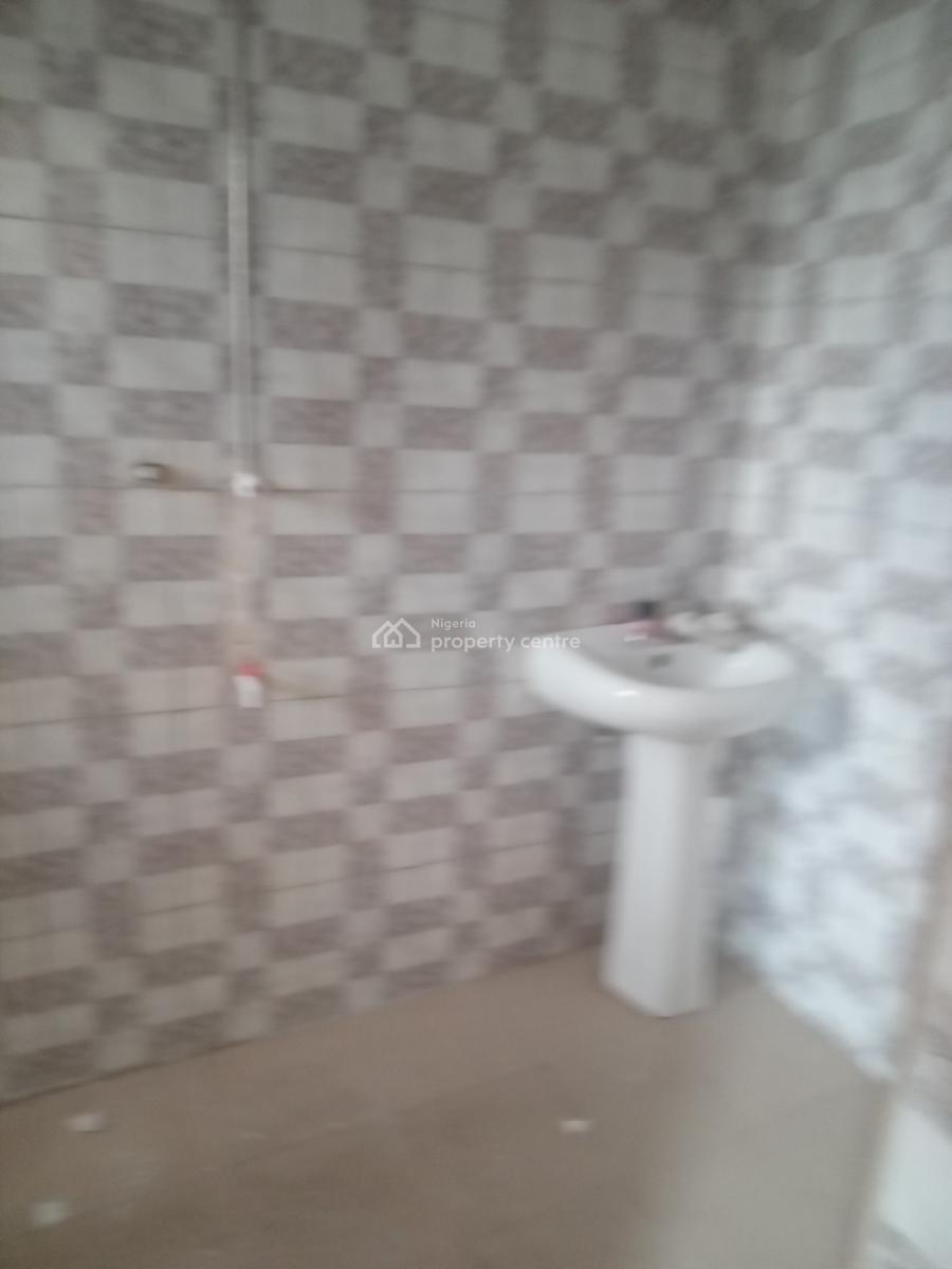 Luxurious Spacious 2bedroom Flat Upstairs, Unity Estate Badore Ajah Lagos, Badore, Ajah, Lagos, Flat / Apartment for Rent