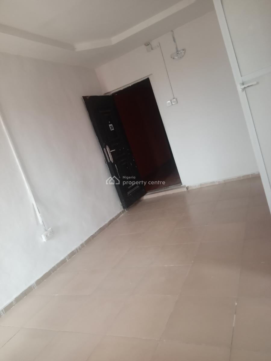 Luxurious Spacious 2bedroom Flat Upstairs, Unity Estate Badore Ajah Lagos, Badore, Ajah, Lagos, Flat / Apartment for Rent