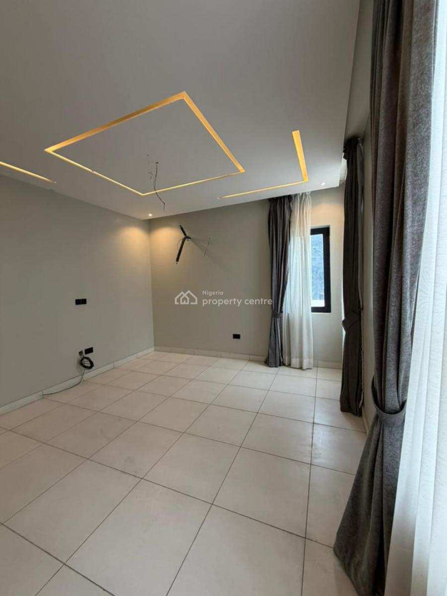 Luxurious & Spacious 4 Bedroom Terrace, Lekki Phase 1, Lekki, Lagos, Terraced Duplex for Sale