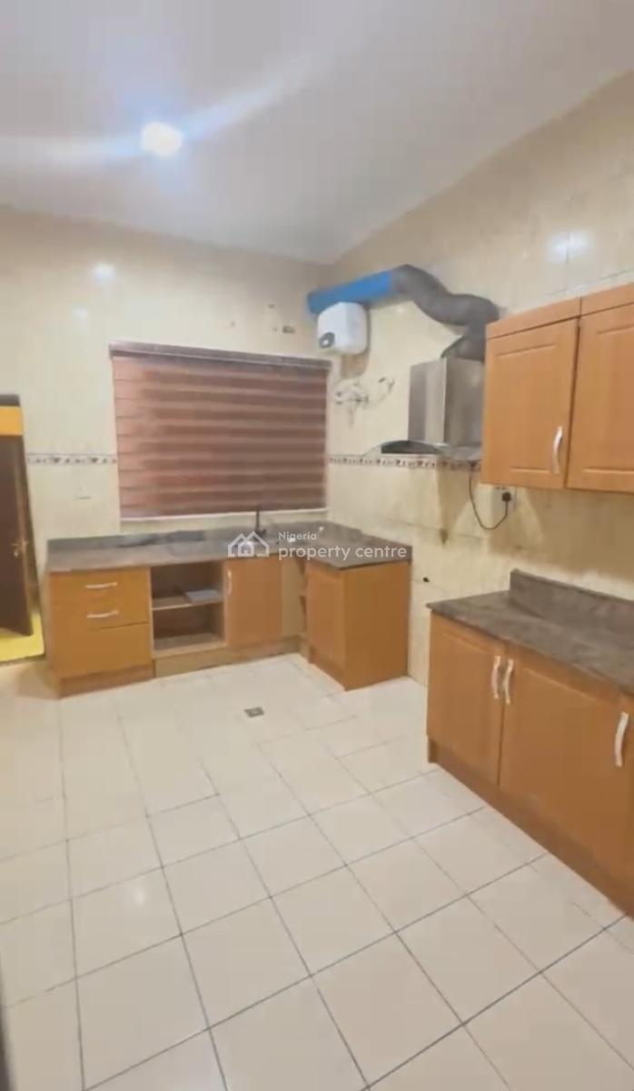 Luxury 4-bedroom Semi-detached Duplex + Bq, After Banex Bridge & Opposite Bus Terminal Mabushi, Mabushi, Abuja, Semi-detached Duplex for Rent