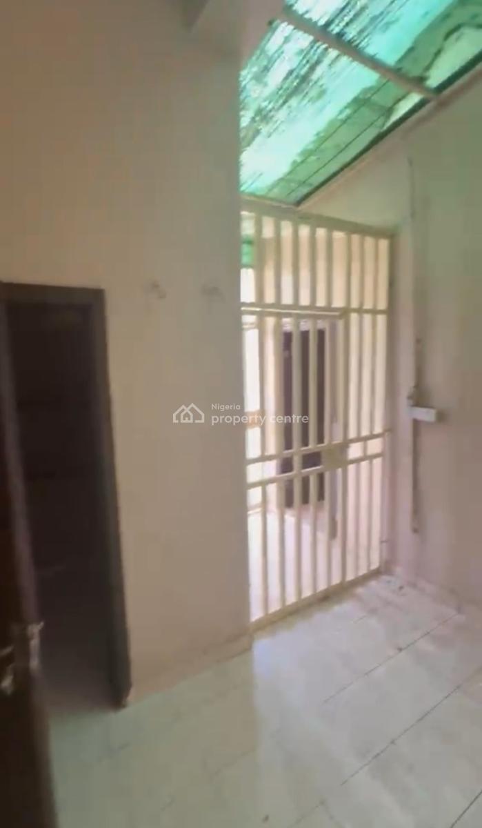 Luxury 4-bedroom Semi-detached Duplex + Bq, After Banex Bridge & Opposite Bus Terminal Mabushi, Mabushi, Abuja, Semi-detached Duplex for Rent