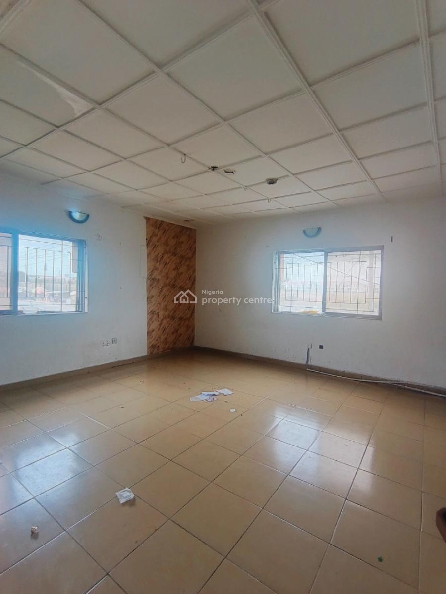 a Room Self Contain, Newroad Bustop, Opposite Chevron, Lekki, Lagos, Self Contain (single Rooms) for Rent