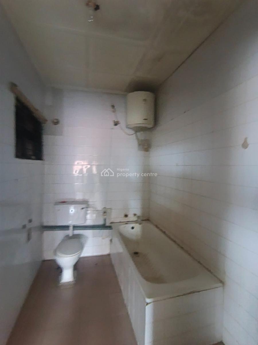 a Room Self Contain, Newroad Bustop, Opposite Chevron, Lekki, Lagos, Self Contain (single Rooms) for Rent