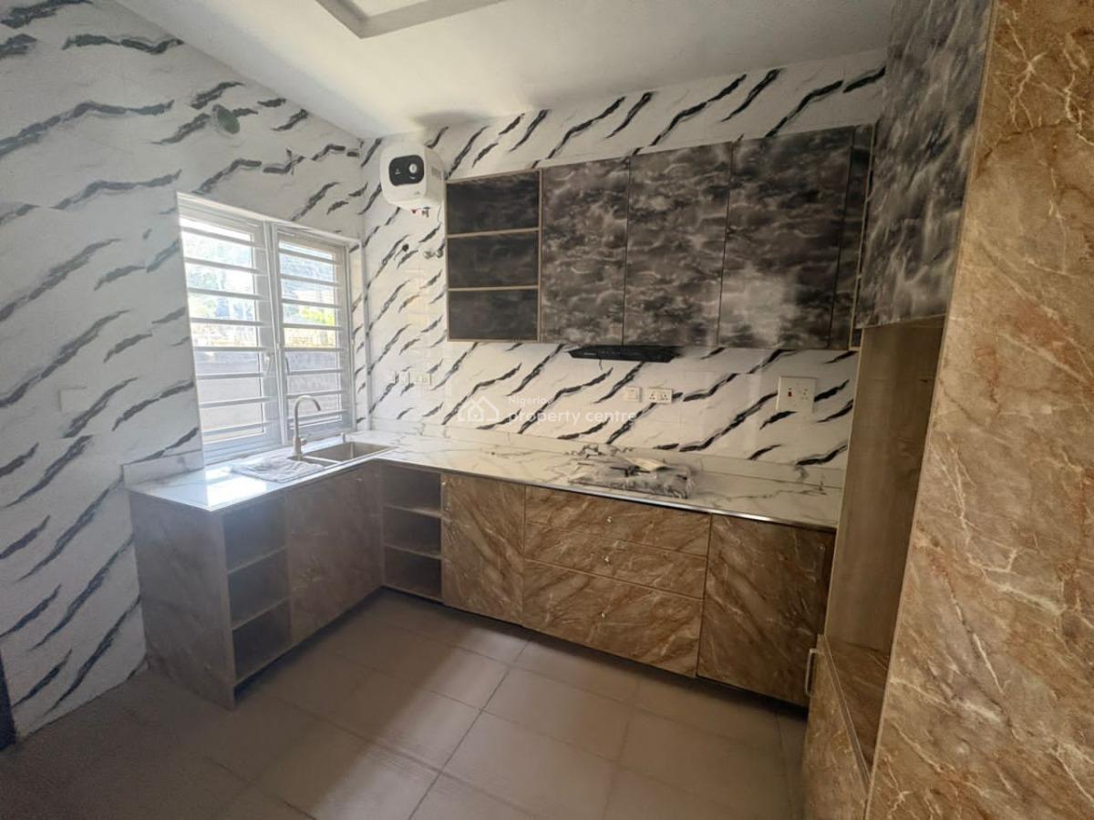 Serviced 4 Bedroom Terrace Duplex, Mobile Road, Ilaje, Ajah, Lagos, Terraced Duplex for Rent