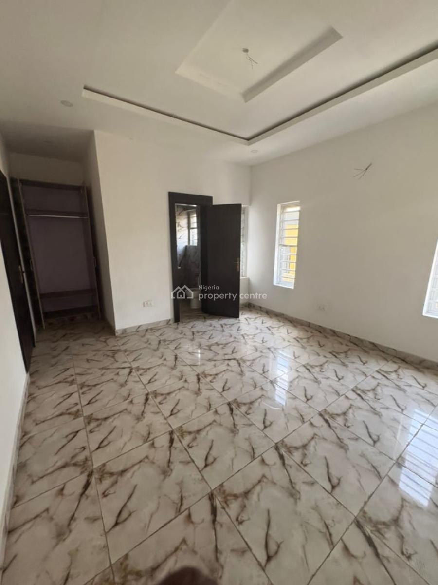 Serviced 4 Bedroom Terrace Duplex, Mobile Road, Ilaje, Ajah, Lagos, Terraced Duplex for Rent