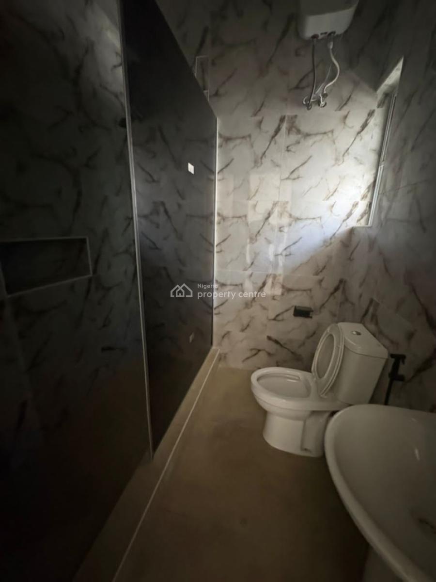 Serviced 4 Bedroom Terrace Duplex, Mobile Road, Ilaje, Ajah, Lagos, Terraced Duplex for Rent