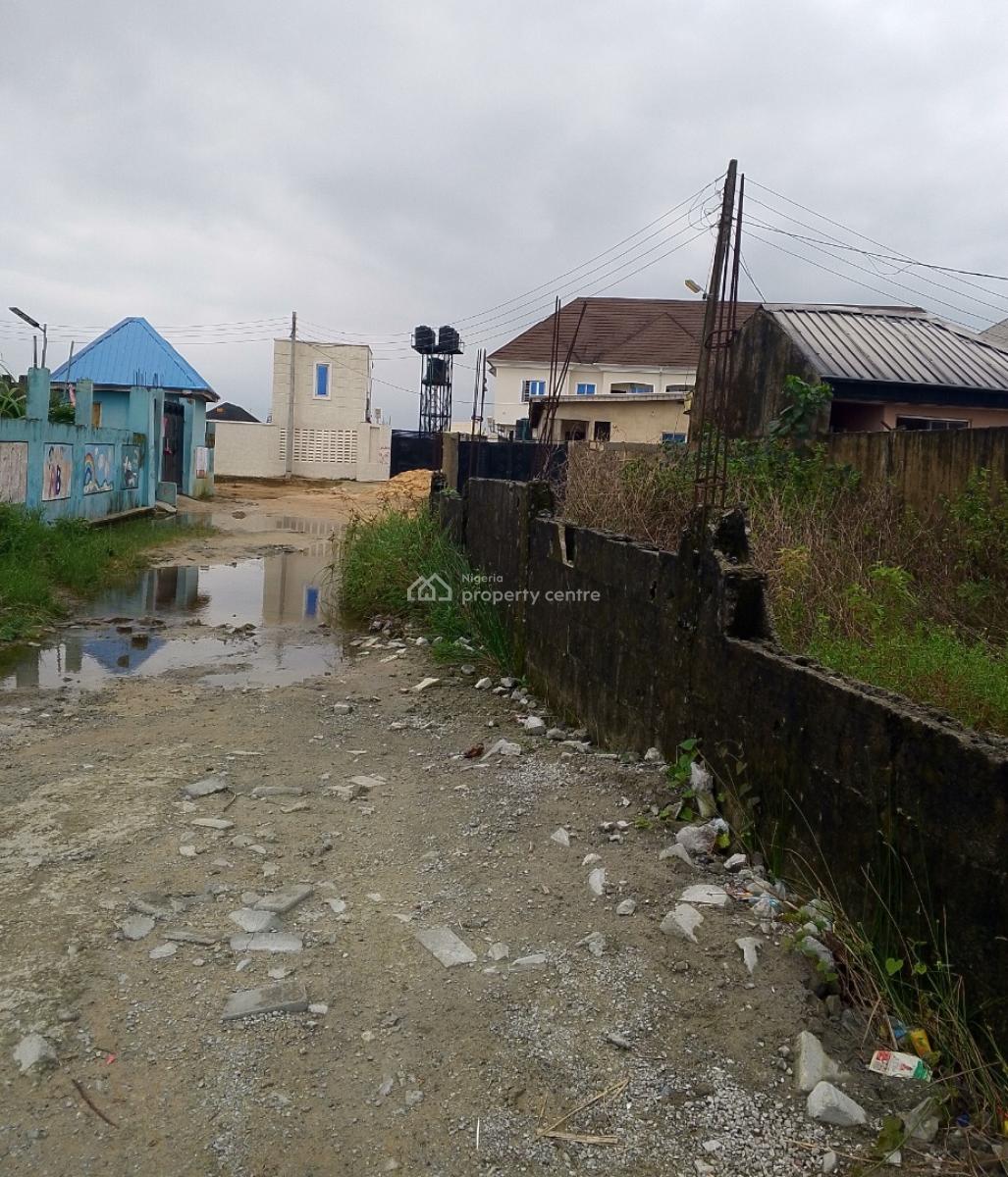 Dry Corner Piece Half Plot of Land, Serene and Secure Environment in Alakun Town By Nnpc Before Eleko, Ibeju Lekki, Lagos, Residential Land for Sale