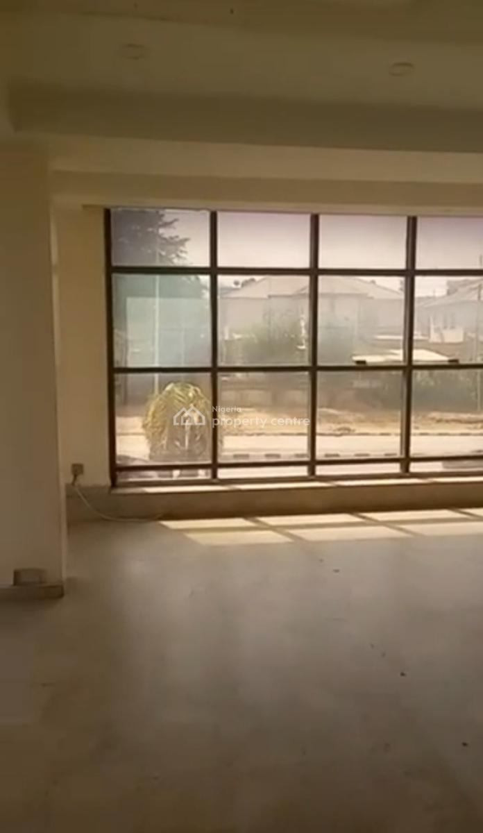 120sqm Office Space on 1st Floor in a Serviced Complex, Mabushi, Mabushi, Abuja, Plaza / Complex / Mall for Rent