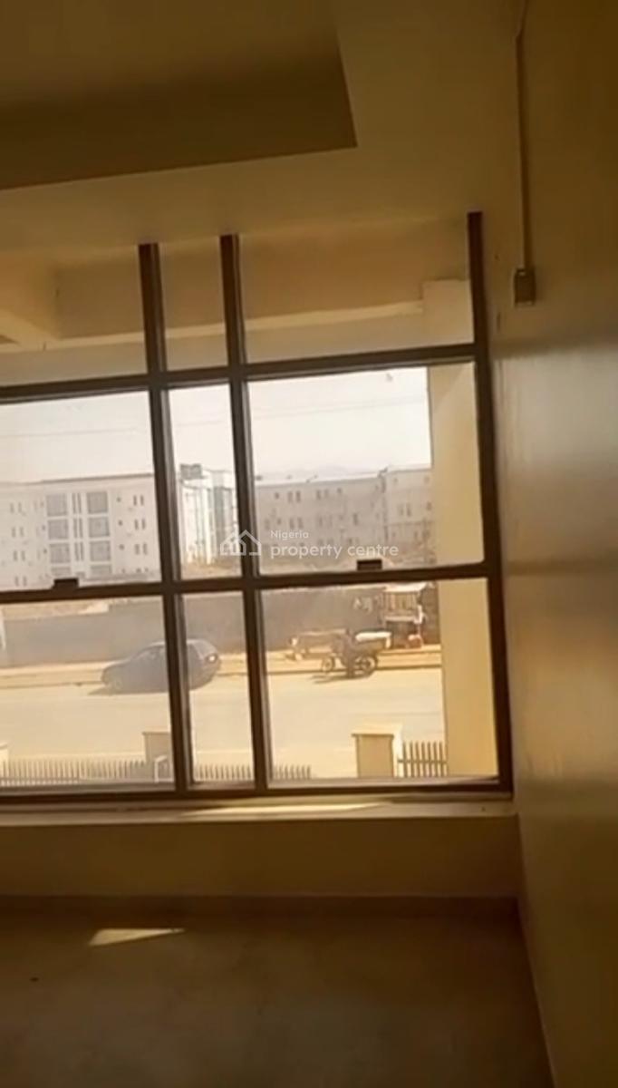 120sqm Office Space on 1st Floor in a Serviced Complex, Mabushi, Mabushi, Abuja, Plaza / Complex / Mall for Rent