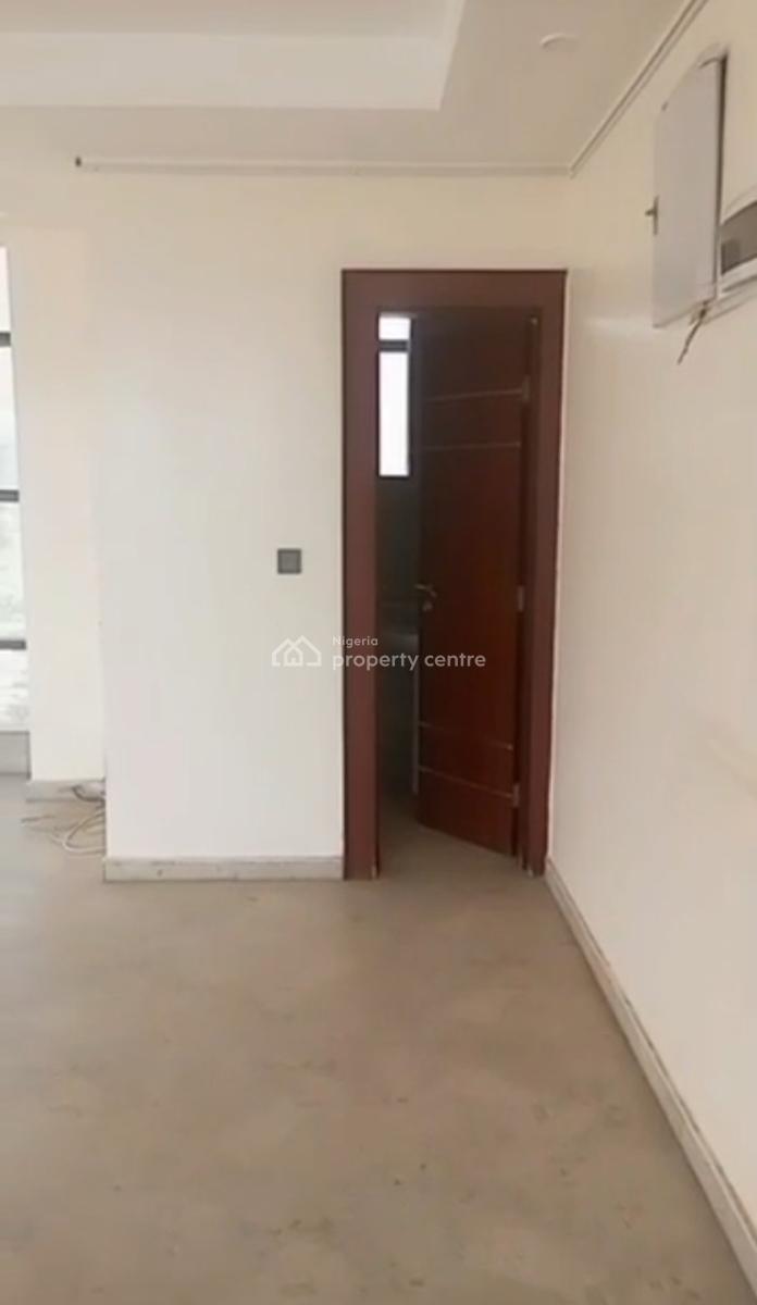120sqm Office Space on 1st Floor in a Serviced Complex, Mabushi, Mabushi, Abuja, Plaza / Complex / Mall for Rent